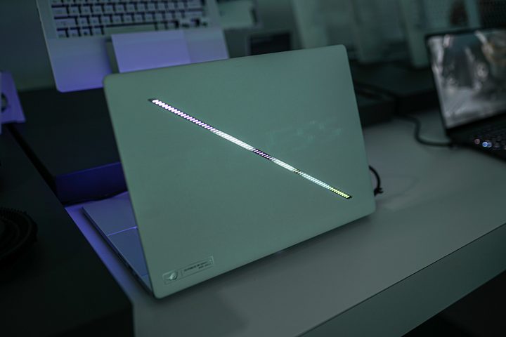 Light strip on the 2024 Asus ROG Zephyrus G14.