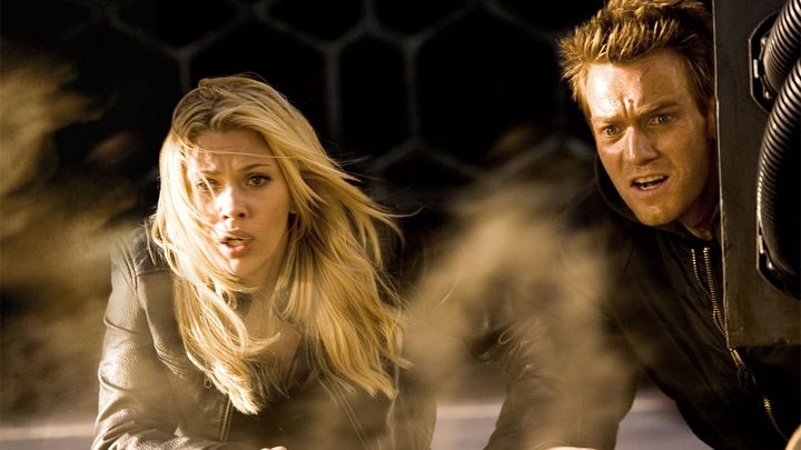 Scarlett Johansson and Ewan McGregor in The Island.