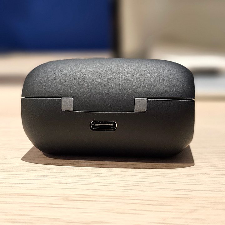 Audio-Technica ATH-TWX7 charging case rear view.