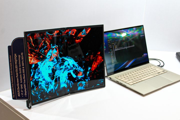 Asus' foldable OLED screen at CES 2024.