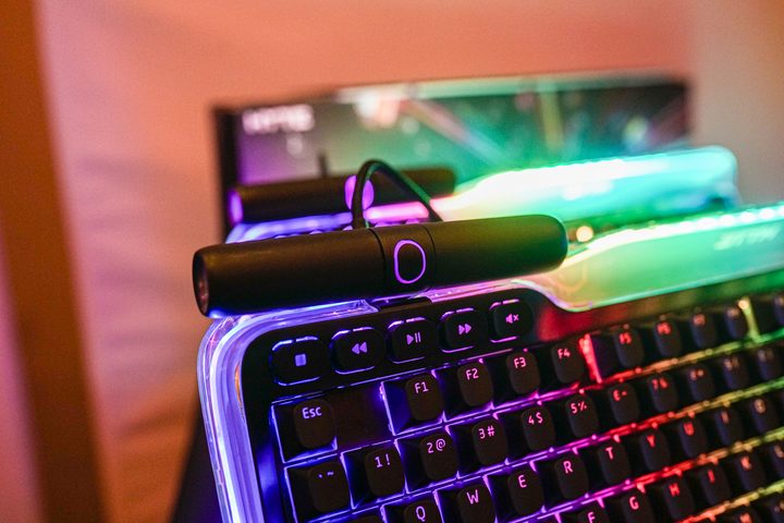 The volume roller on the Hyte Keeb keyboard.