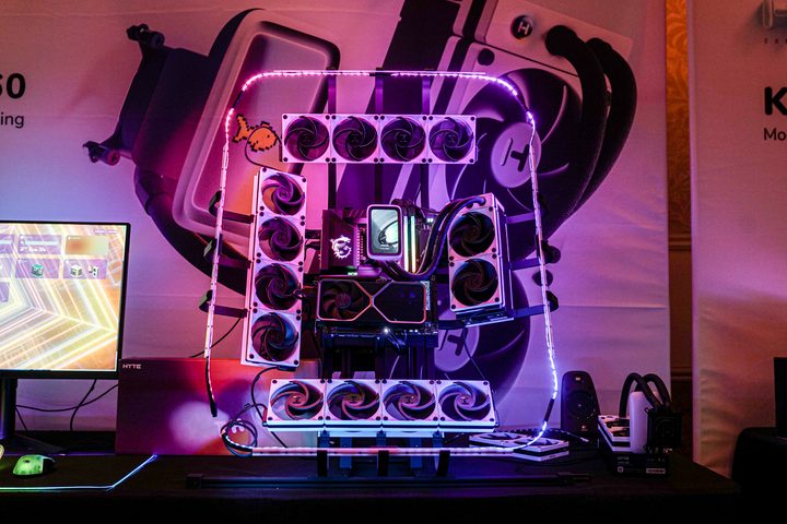 A gaming PC set up with Hyte Nexus Link.
