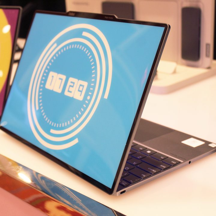 The color e-ink screen on the back of the ThinkBook laptop.