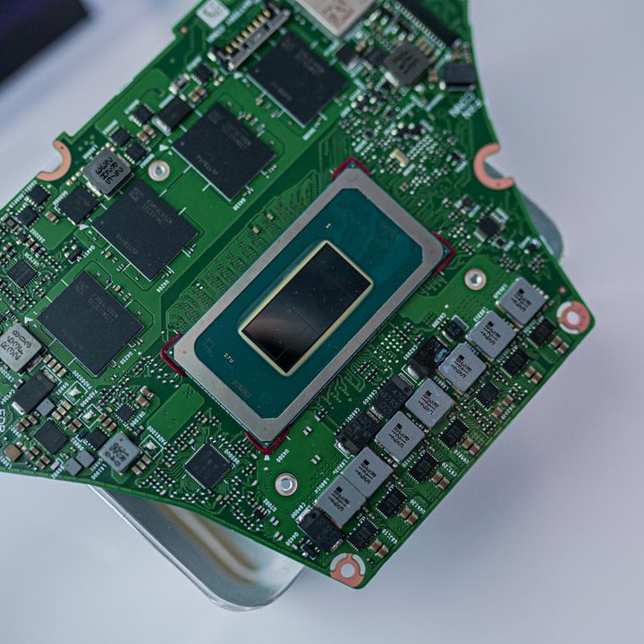 An Intel Meteor Lake processor socketed in a motherboard.