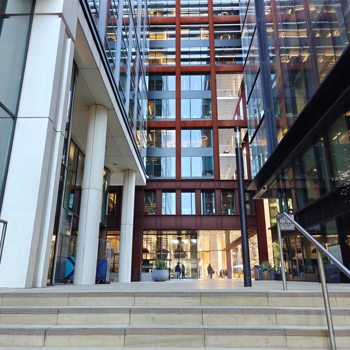 A photo taken with the OnePlus 12's main camera.