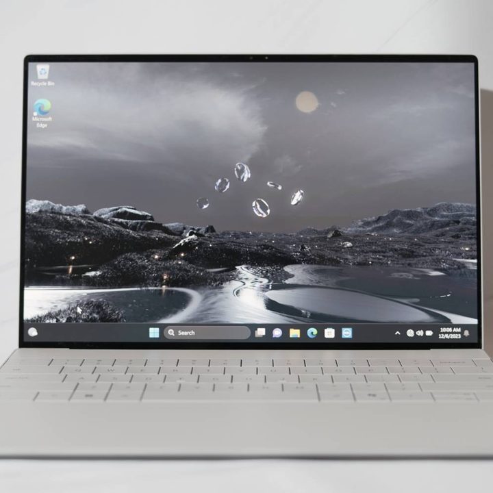 The 2024 XPS 13 in front of a white background.