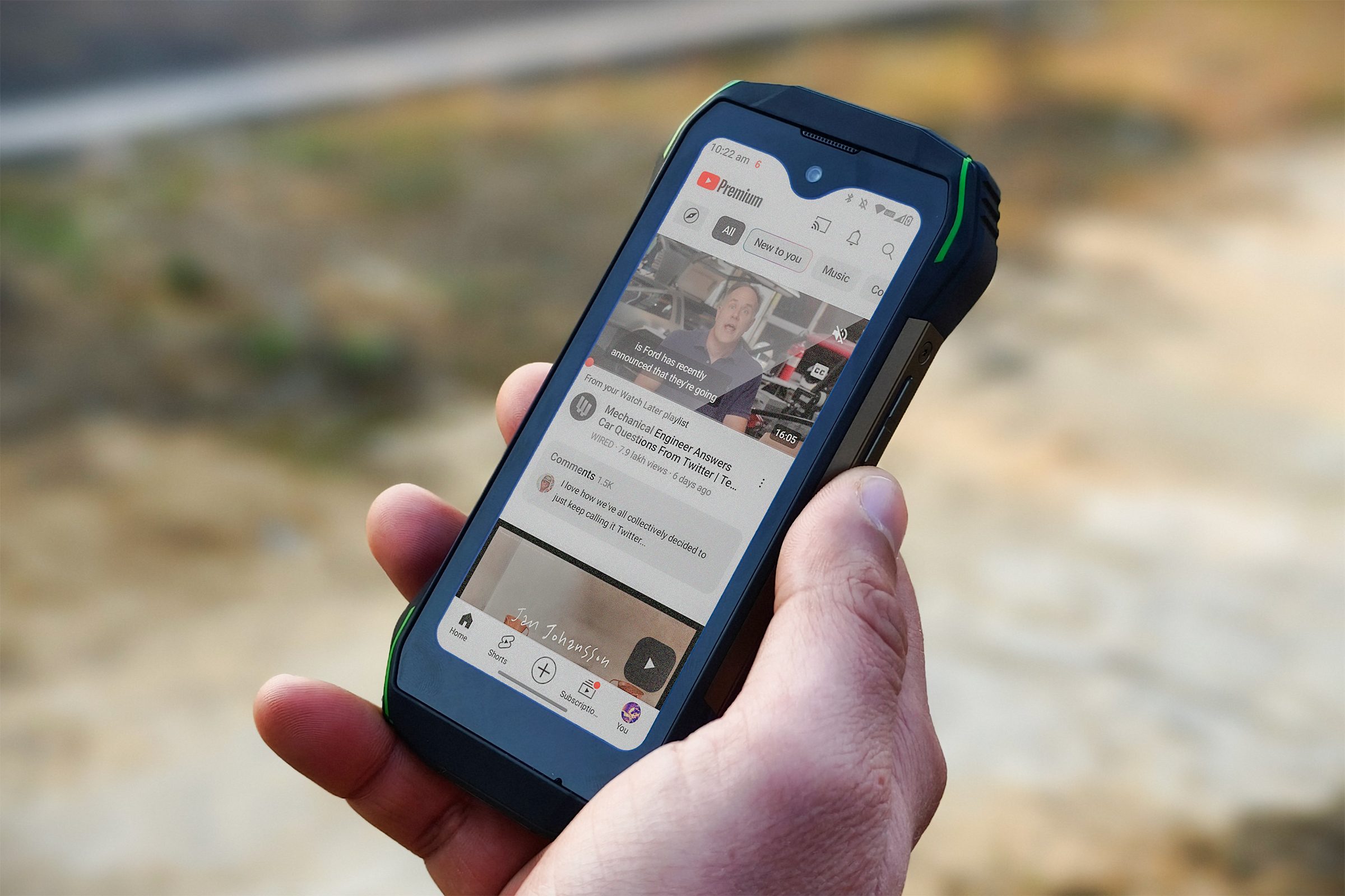 There's something special about this tiny Android phone - Digital