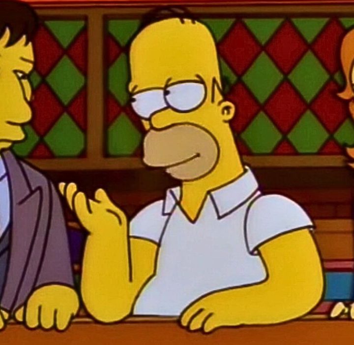 Homer Simpson meets Mulder and Scully from The X-Files in The Springfield Files