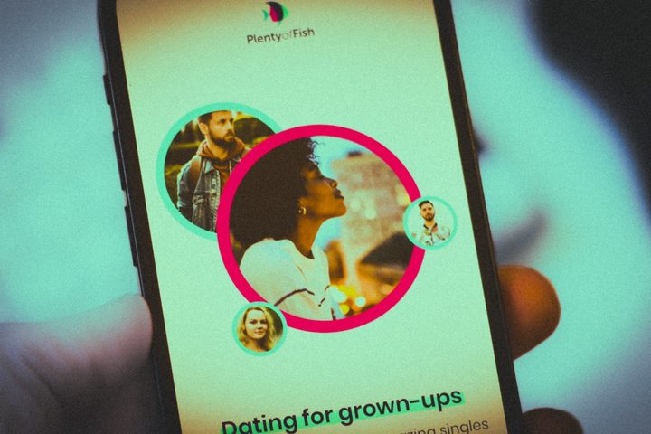 Plenty of fish dating app.