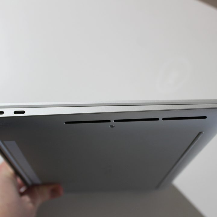 The Dell XPS 14 seen from the side.