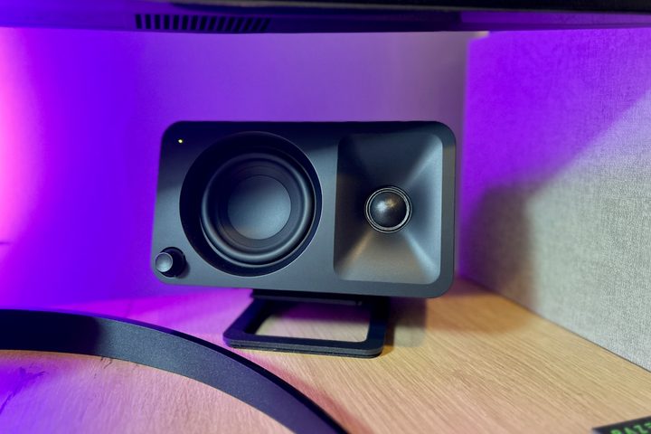 A single Kanto Ora Reference Desktop Speaker laying horizontally.