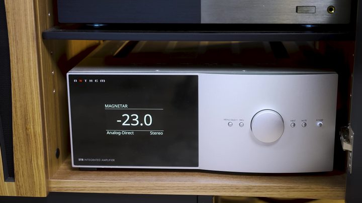 Magnetar UDP900 Disc Player