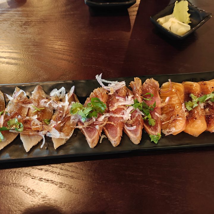 Carpaccio selection lowlight photo taken on OnePlus 12 main camera.
