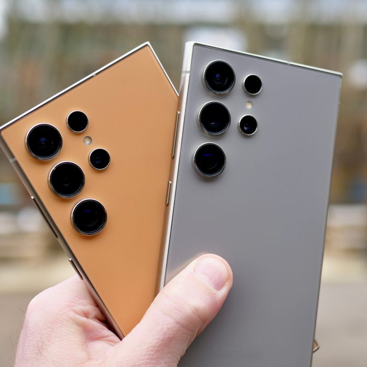 The Samsung Galaxy S24 Ultra in Titanium Orange and in Titanium Silver.
