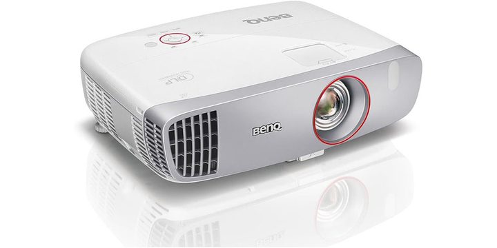 The BenQ HT2150ST on a white background.