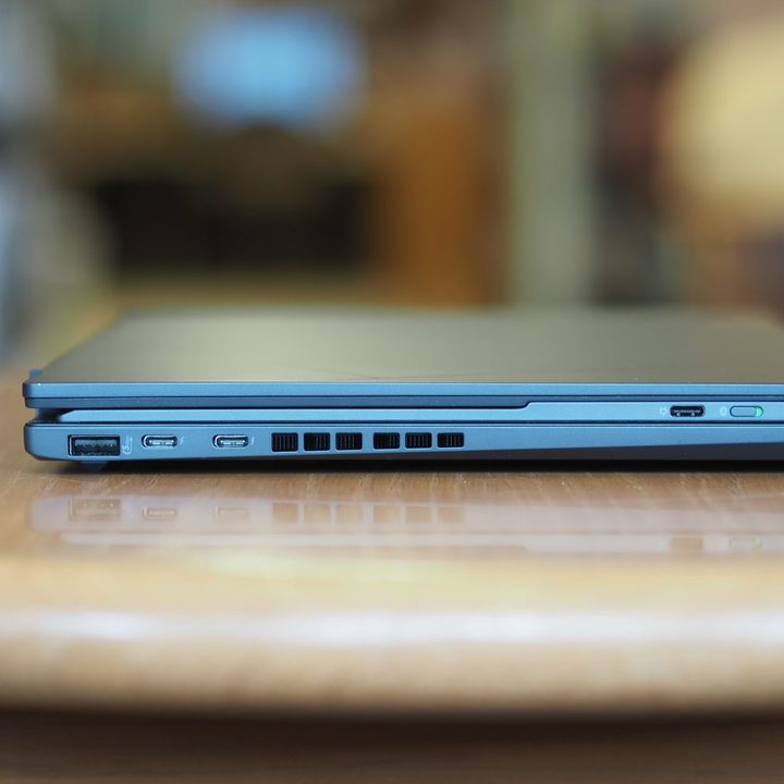 Asus Zenbook DUO 2024 left side view showing ports.