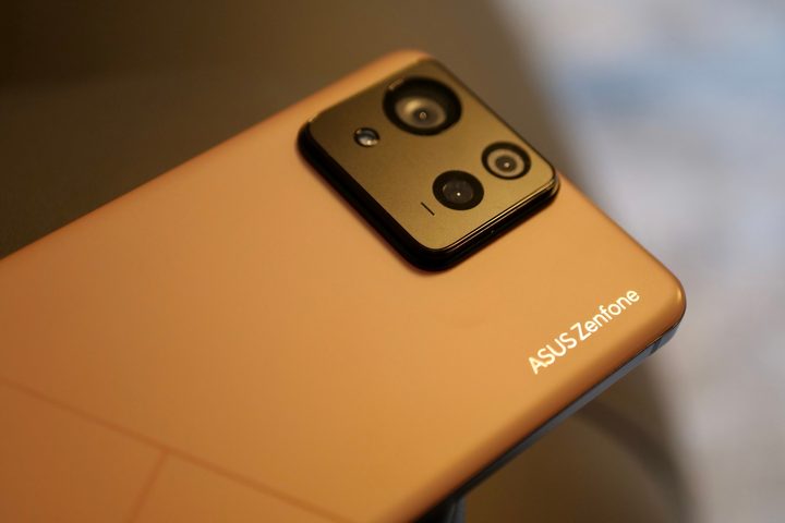 The Asus Zenfone 11 Ultra's camera module.