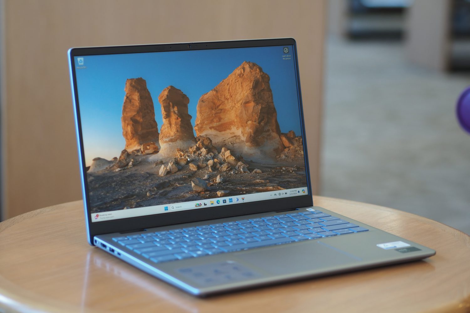 Dell's Inspiron 14 Plus review: one hand tied behind its back