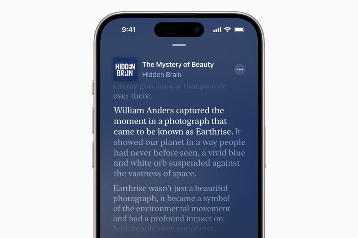 Transcripts in Apple Podcasts in iOS 17.4.
