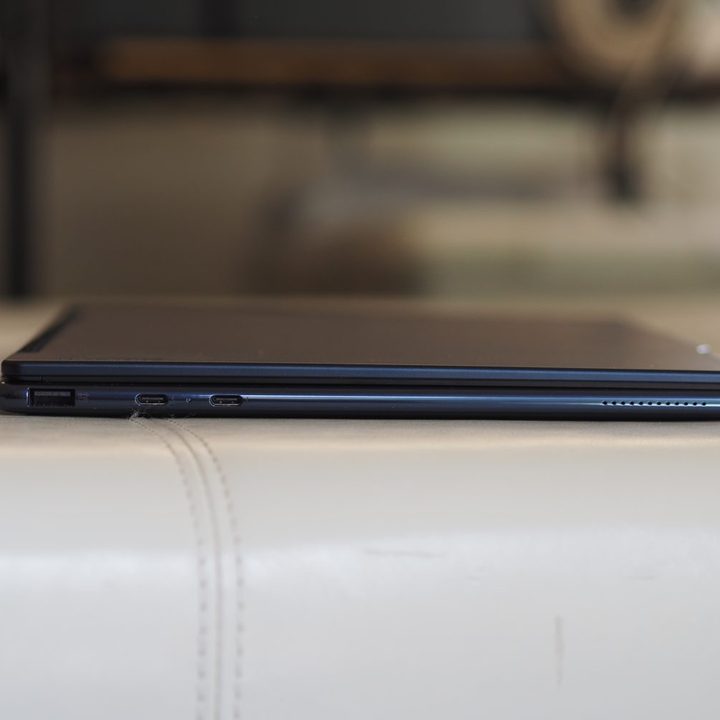 Lenovo Yoga 9i Gen 9 left side view showing ports.
