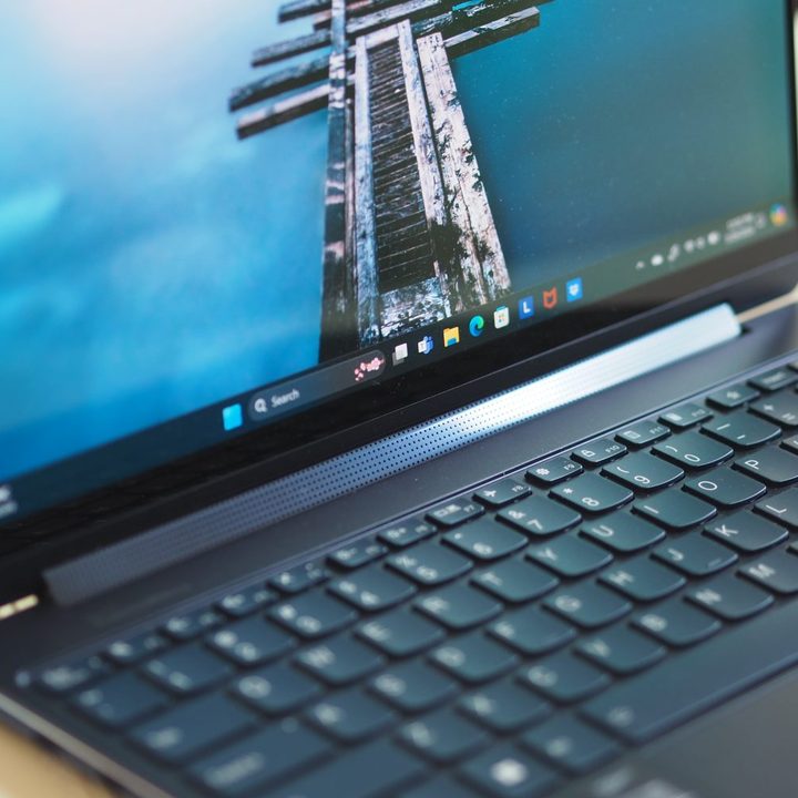 Lenovo Yoga 9i Gen 9 front view showing soundbar.