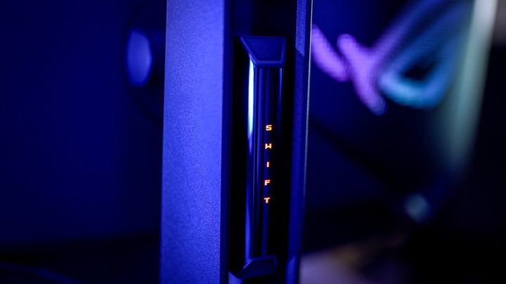 Swift logo on the ROG PG34WCDM.