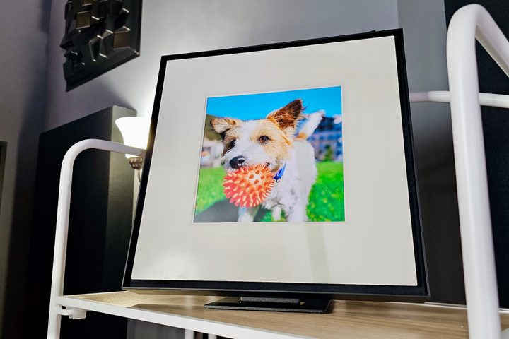Samsung Music Frame.