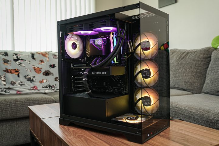 The Starforge Navigator PC with the side panel removed.