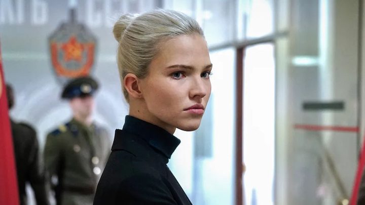 Sasha Luss in Anna.