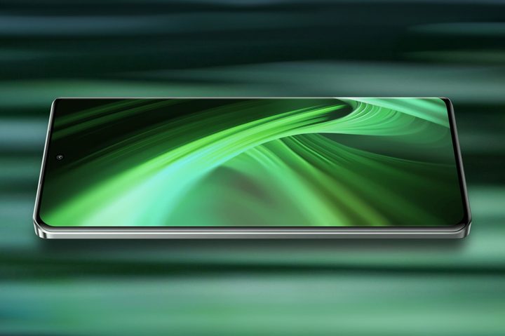 Realme GT Neo 6 display with 6000 nits brightness.