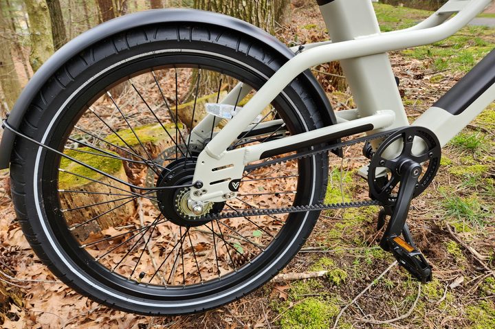 Vvolt Slice Lite Gates carbon belt drive with single gear simplifies operation and maintenance.