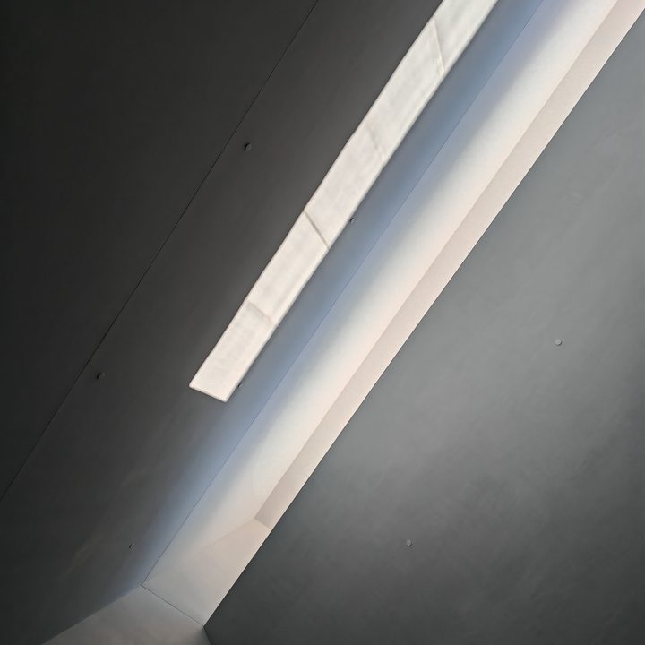 A photo of skylights in a musem, taken with the Honor Magic 6 RSR.