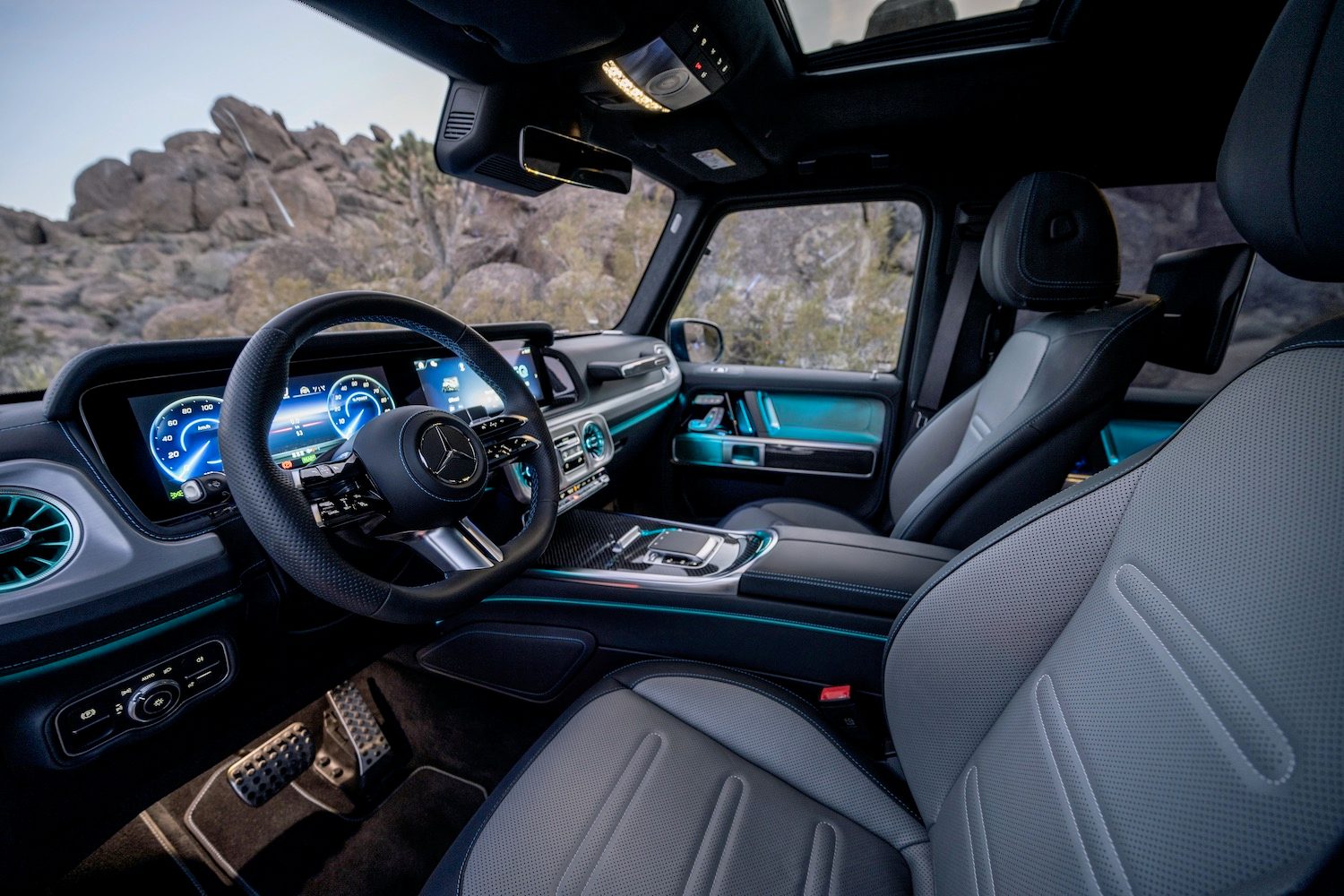 Mercedes-Benz G580 with EQ Technology interior.