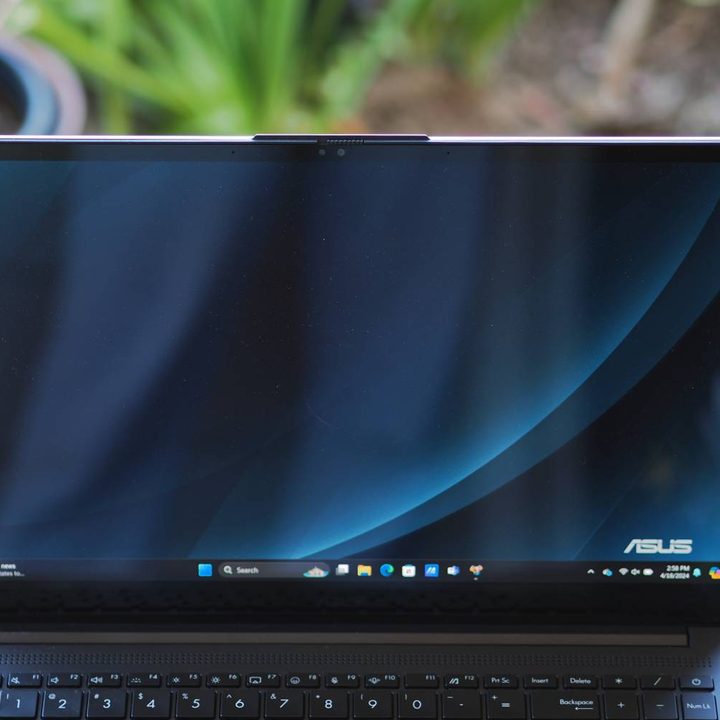 The screen of the Vivobook Pro 15.