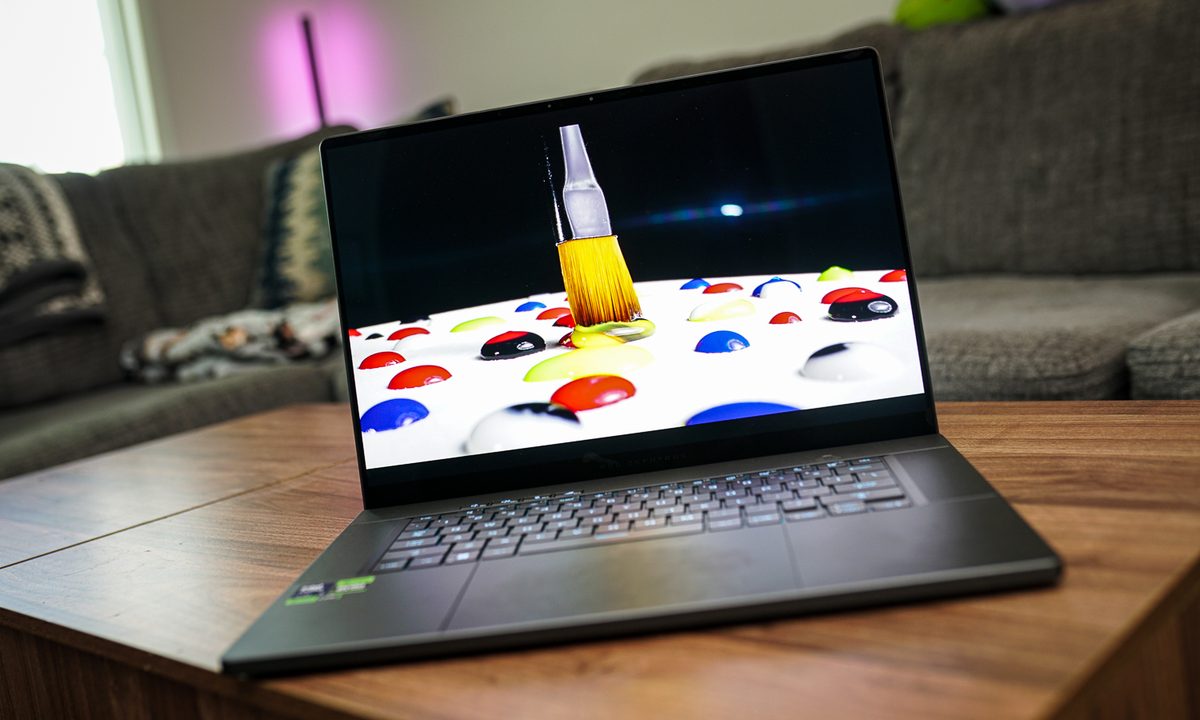 The Asus ROG Zephyrus G16 playing an OLED demo.