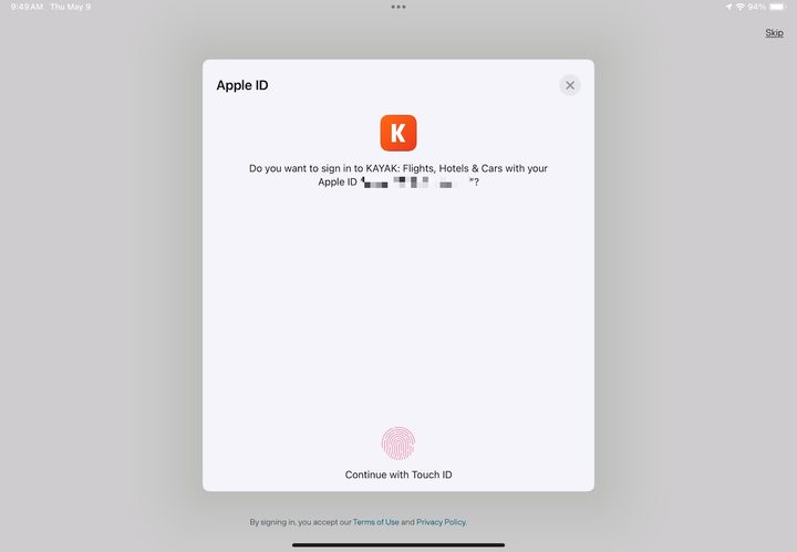Passkey to Sign in with Apple on Kayak on iPad.
