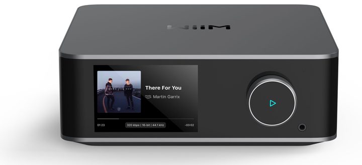 Wiim Ultra front view.