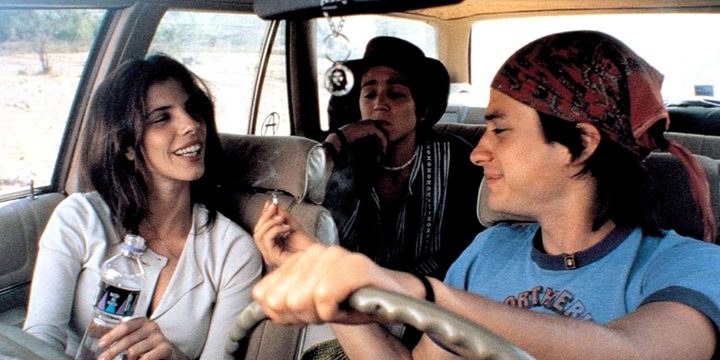 Tenoch, Julio, and Luisa inside a car in Y Tu Mamá También.