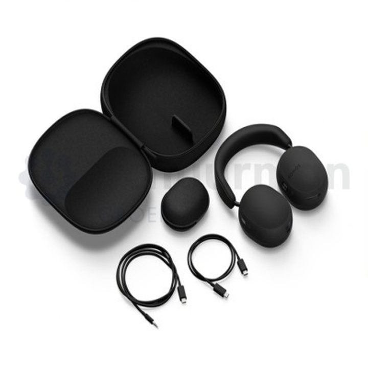 A possible leaked image of the unreleased Sonos headphones.