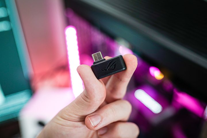 The adapter for the Cetra Supernova earbuds.