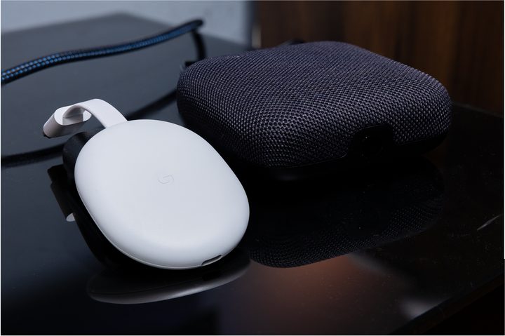 The 2020 Google Chromecast and 2024 Onn 4K Pro.