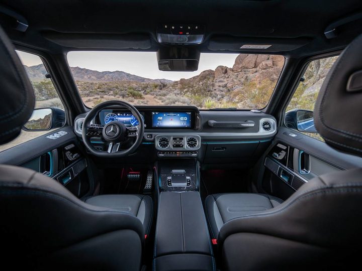 Interior of the Mercedes-Benz G580