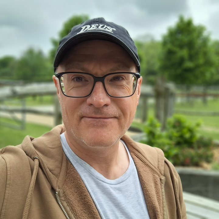 A night mode photo taken with the Samsung Galaxy A55's selfie camera.