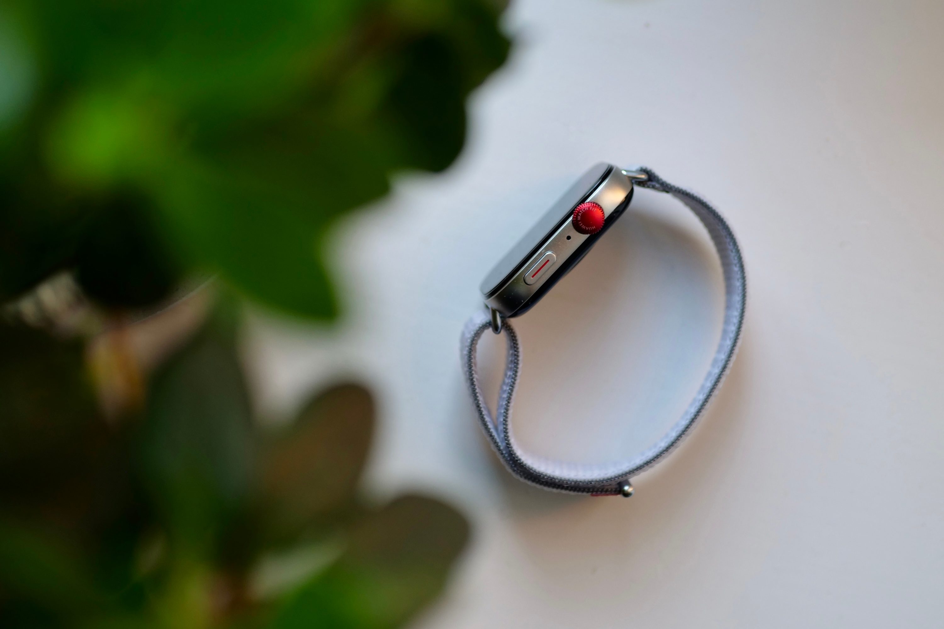 The side of the Huawei Watch Fit 3, showing the crown and button.