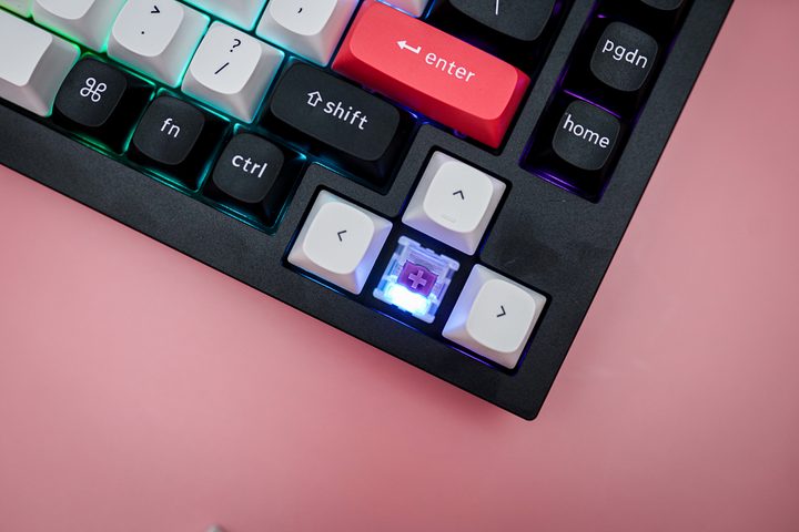 A key switch installed in the Keychron Q1 HE.