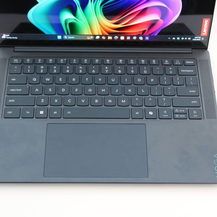 The keyboard on the Lenovo Yoga Slim 7x.