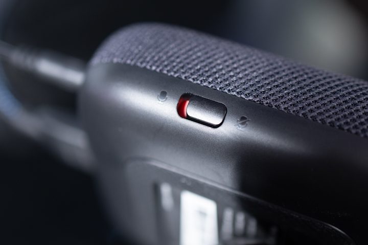 The microphone kill switch on the Onn 4K Pro.