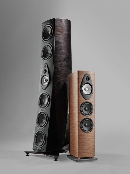 The Sonus Faber Sonetto G2 VIII floorstanding speaker next to the larger Suprema flagship speaker.