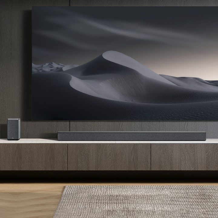 TCL 2024 Q Class Q85H soundbar.