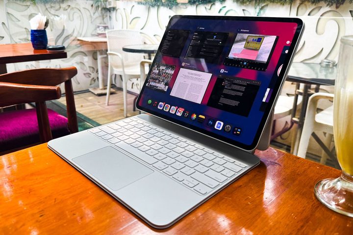 Magic Keyboard and iPad Pro.
